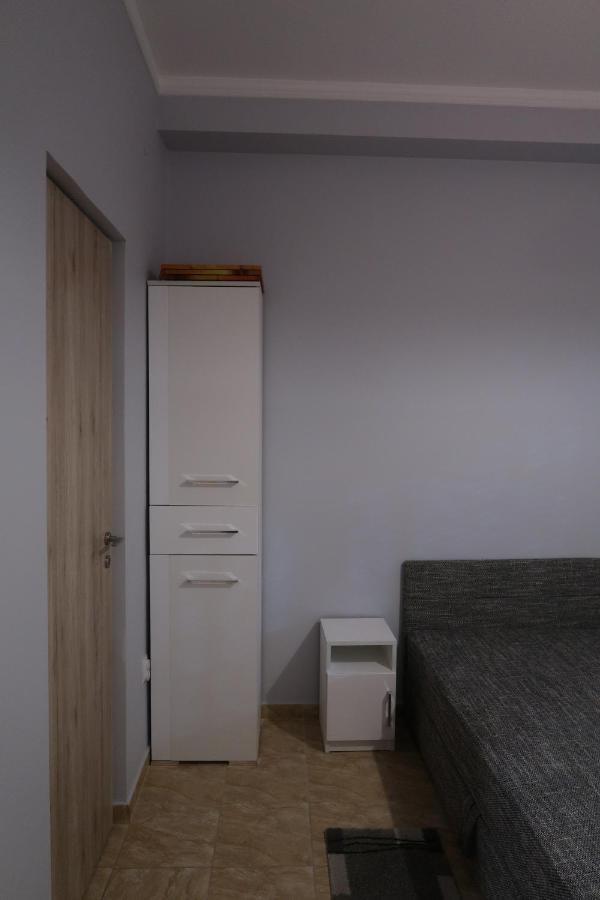 Eva Apartman Сігетвар Екстер'єр фото