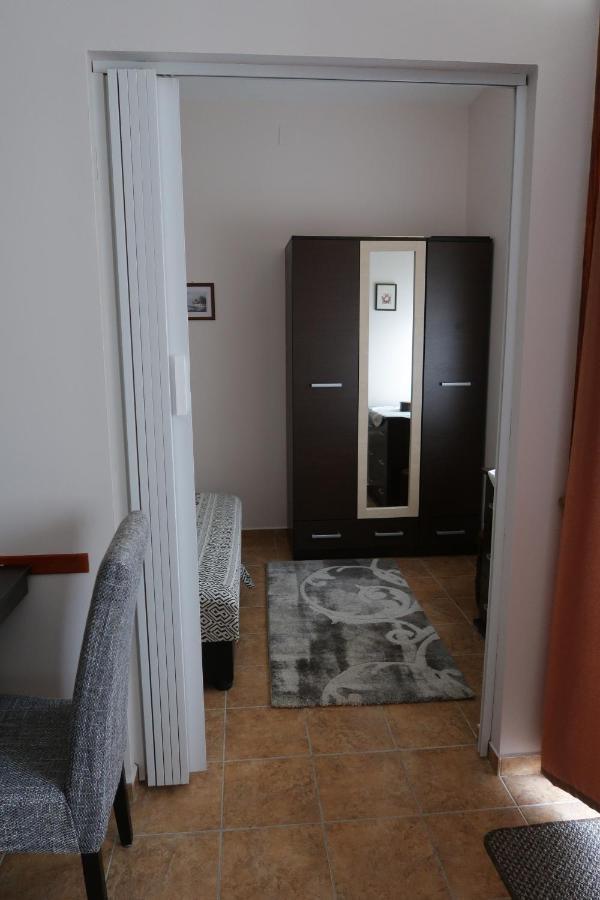 Eva Apartman Сігетвар Екстер'єр фото