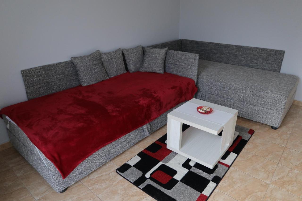 Eva Apartman Сігетвар Екстер'єр фото